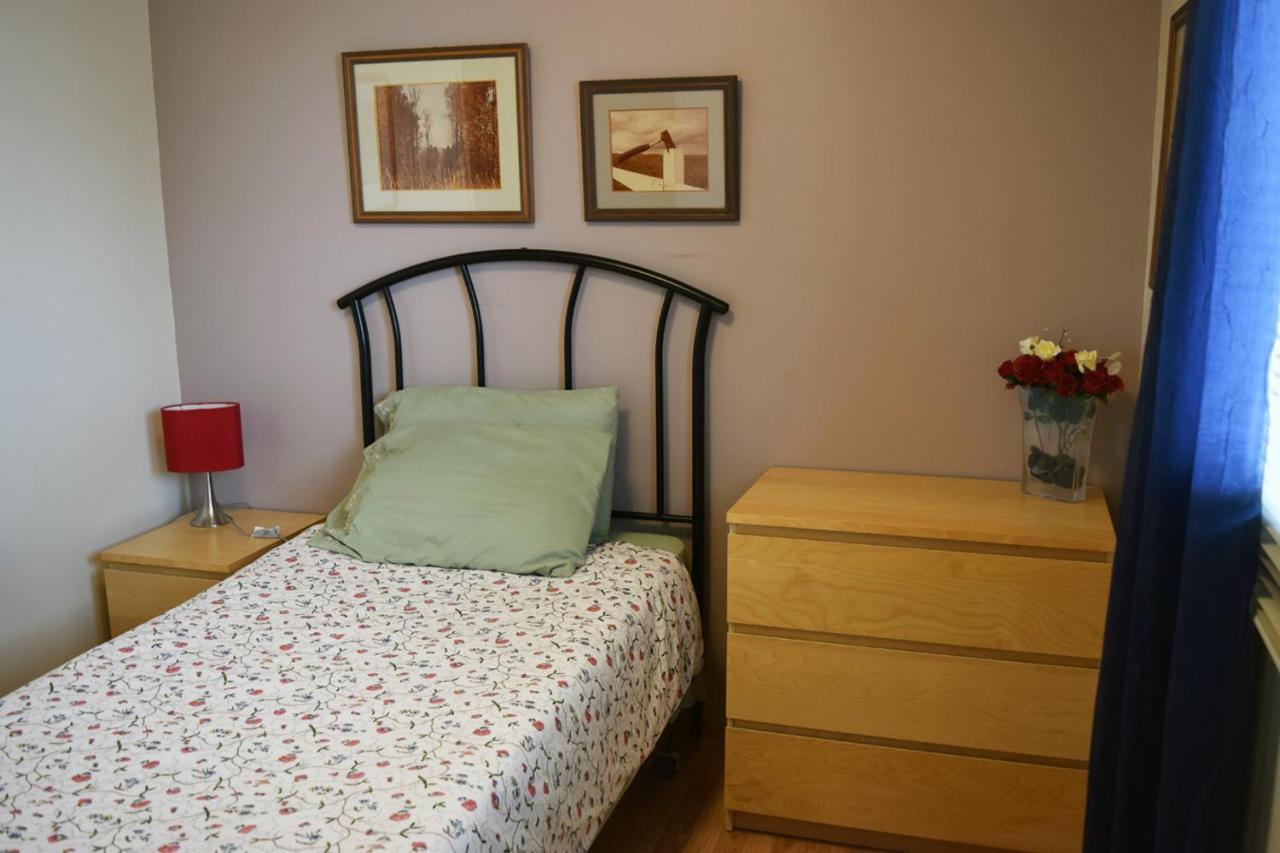 The Dewberry Homestay B&B Έντμοντον Εξωτερικό φωτογραφία